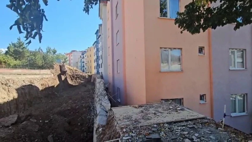 Erzurum'da heyelan meydana geldi: 70 ev tahliye edildi