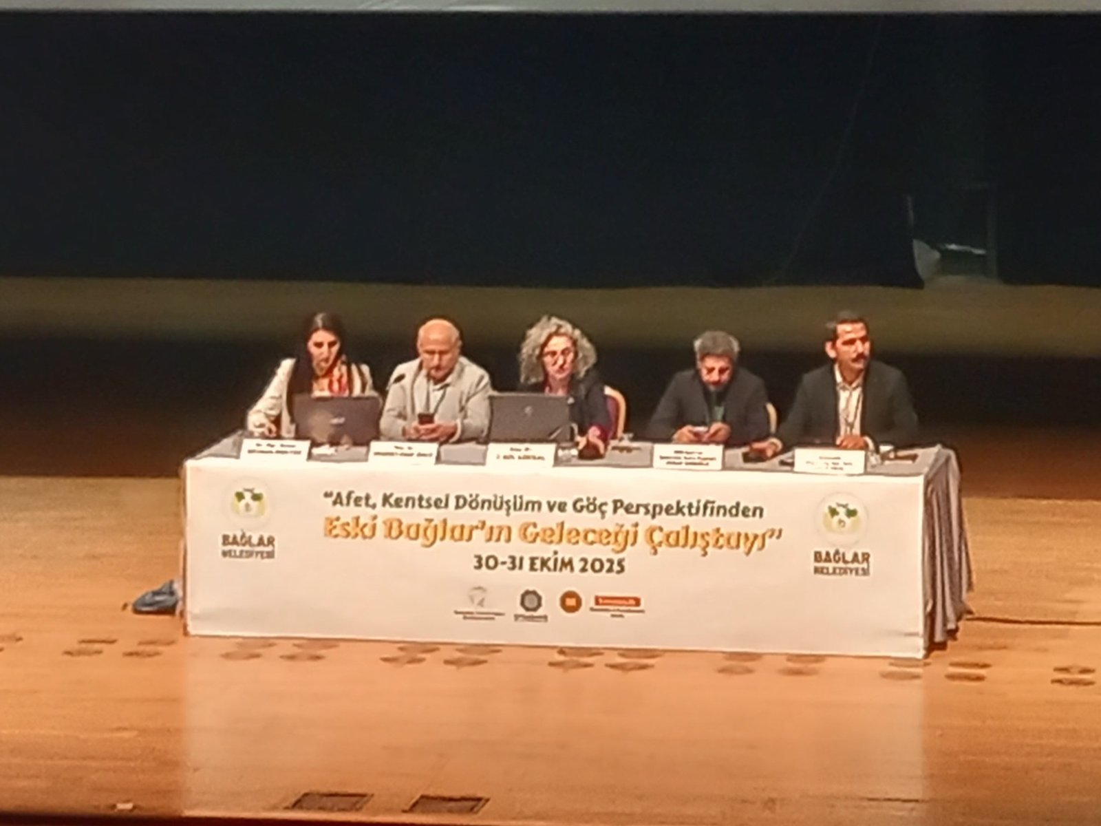 Afet, Kentsel Dönüşüm ve Göç Perspektifinden: Eski Bağlar’ın geleceği tartışılıyor