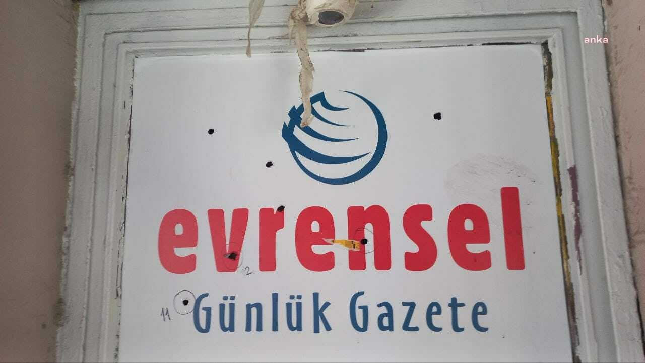 İHD'den Evrensel'e dayanışma ziyareti