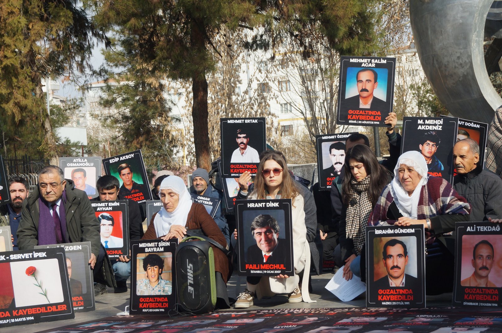 Kayıp yakınları Hrant Dink’i andı