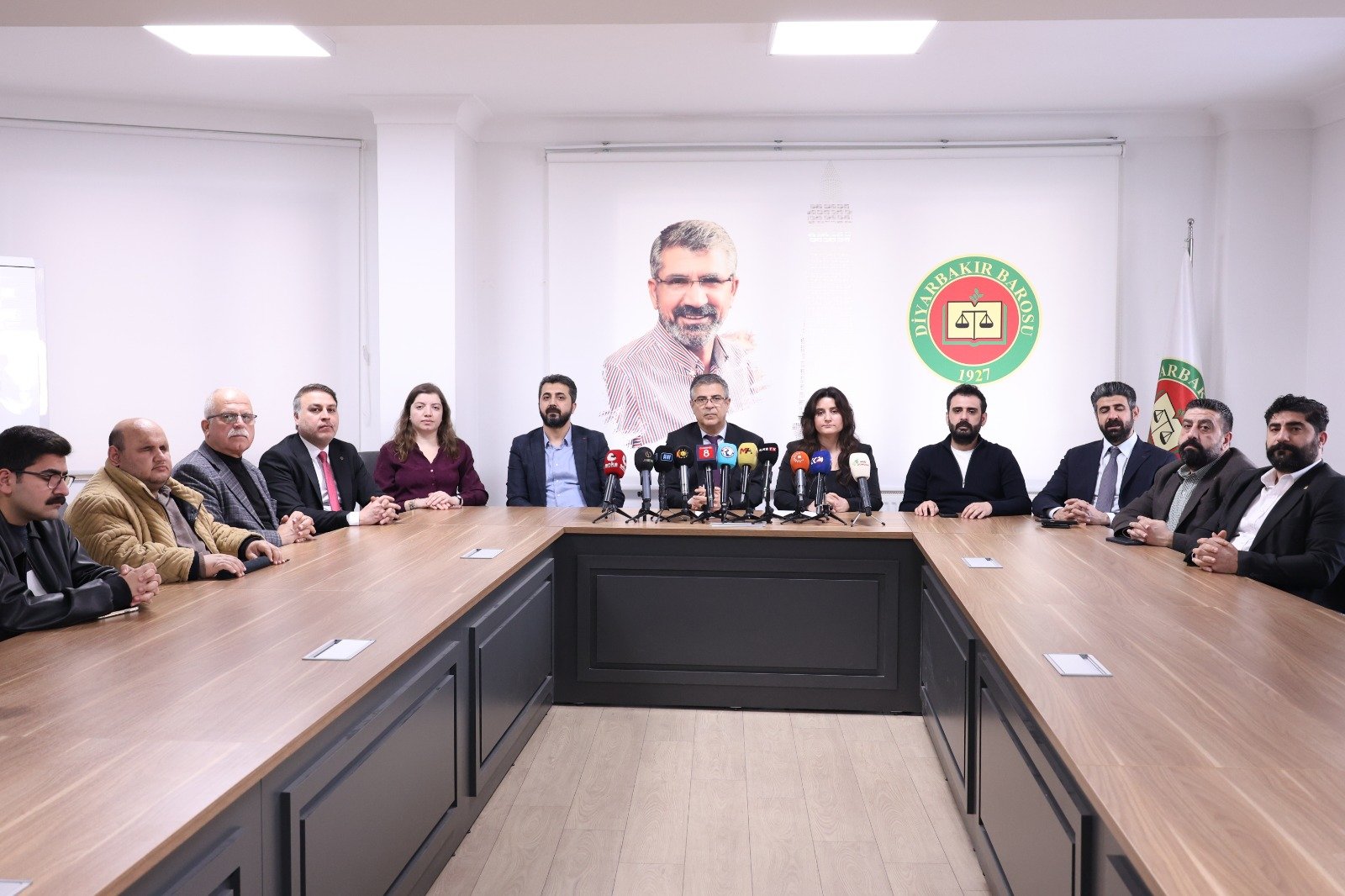 Kalıcı barış için özel entegrasyon yasası şart