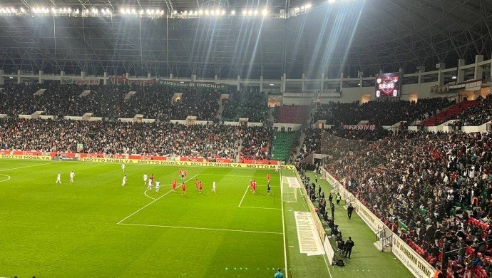 Amedspor kendi evinde zar zor yendi