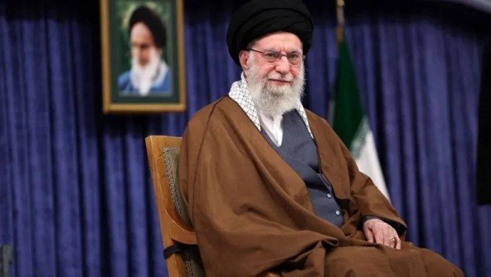 İran devlet televizyonu doğruladı: Hamaney öldürüldü