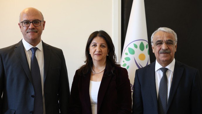 Öcalan: Soruna dar yaklaşılmamalı