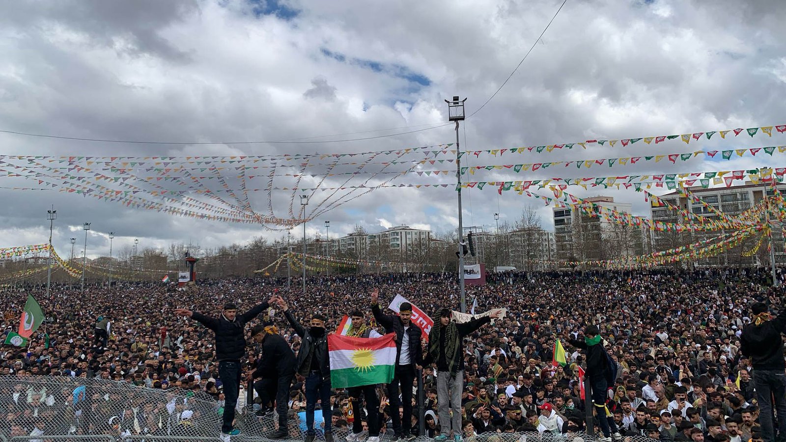 Son 25 yılda Newroz, hangi temalarla kutlandı?