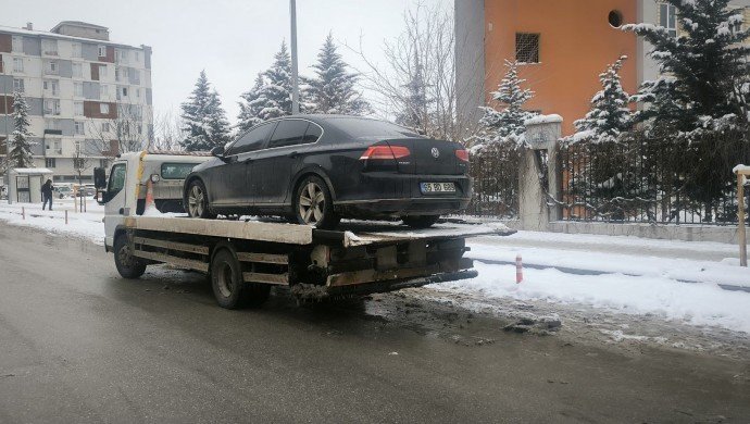 Kayyımın borcundan makam aracına el kondu
