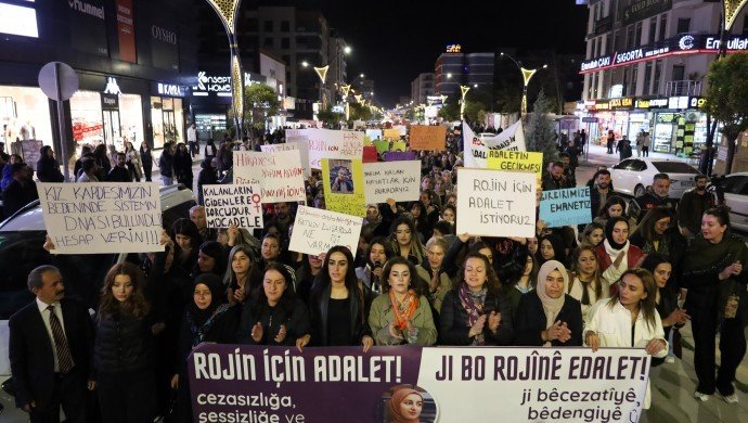 Van’da kadınlar Rojin Kabaiş çin yürüdü